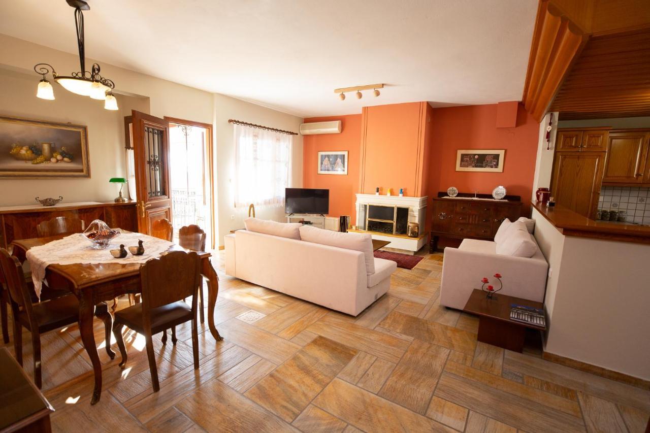 Apartment Kouros Delphi Exterior photo